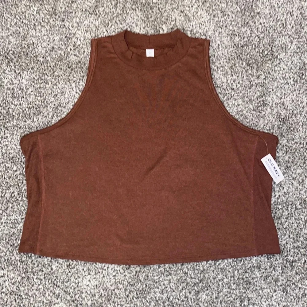 Old Navy Active Cozecore Tank in Brown